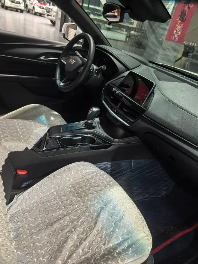 2022 Cadillac CT4 2.0T 237HP L4 8AT,autocango,china used car exporter,china ev exporter,chinese used car exporter,chinese used ev exporter