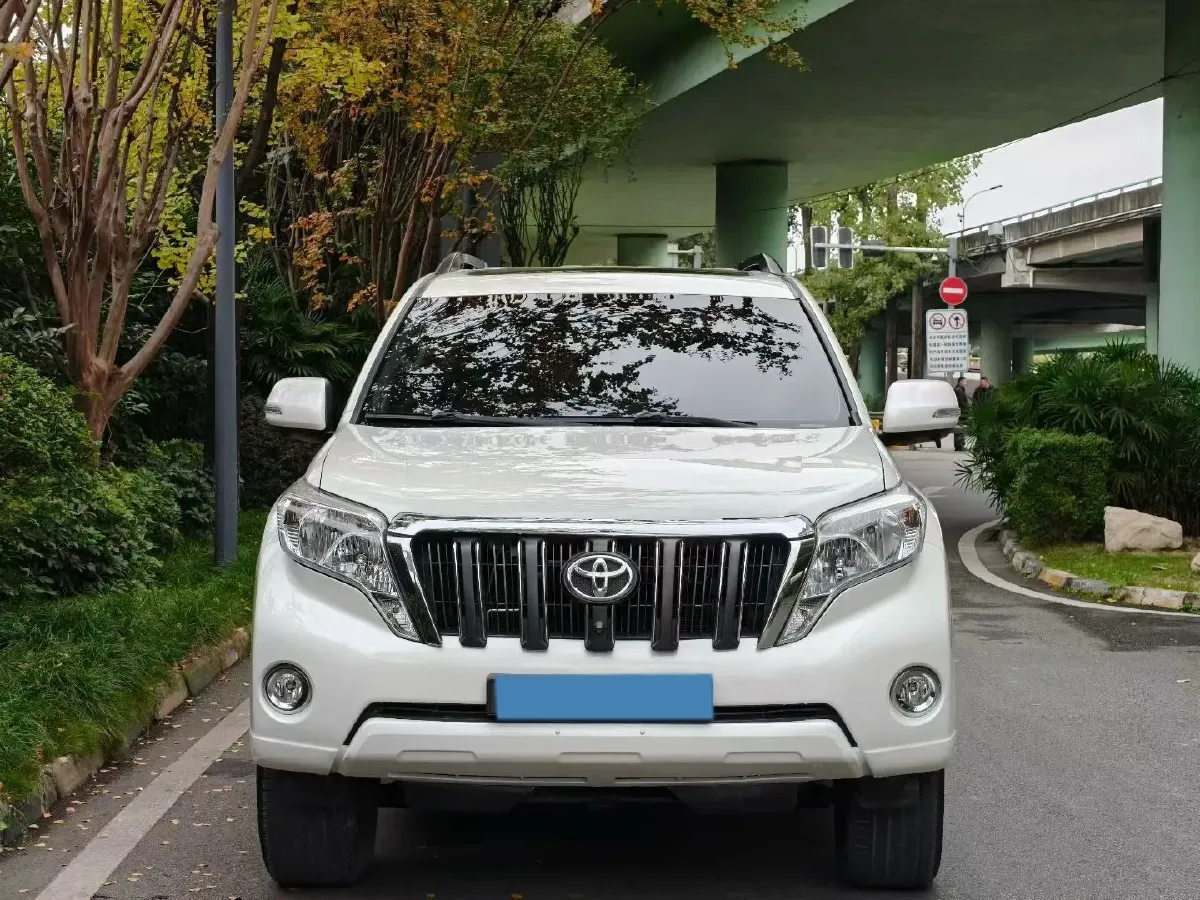 2017 Toyota Corolla 1.6L 122HP L4 CVT,autocango,china used car exporter,china ev exporter,chinese used car exporter,chinese used ev exporter