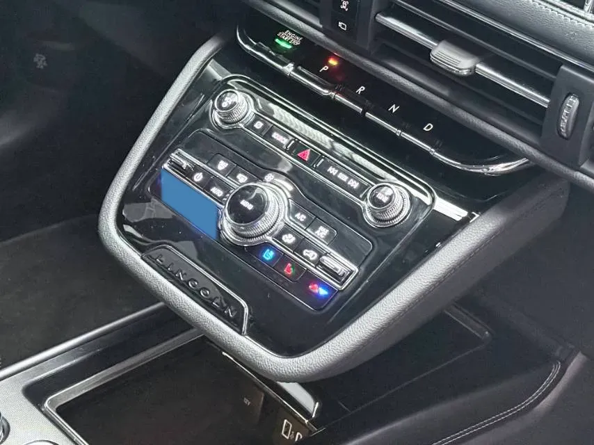 2021 Lincoln Corsair 2.0T 245HP L4 8AT,autocango,china used car exporter,china ev exporter,chinese used car exporter,chinese used ev exporter