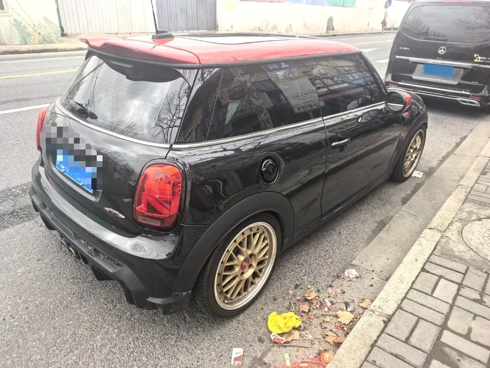2023 MINI JCW 2.0T 231HP L4 8AT,autocango,china used car exporter,china ev exporter,chinese used car exporter,chinese used ev exporter