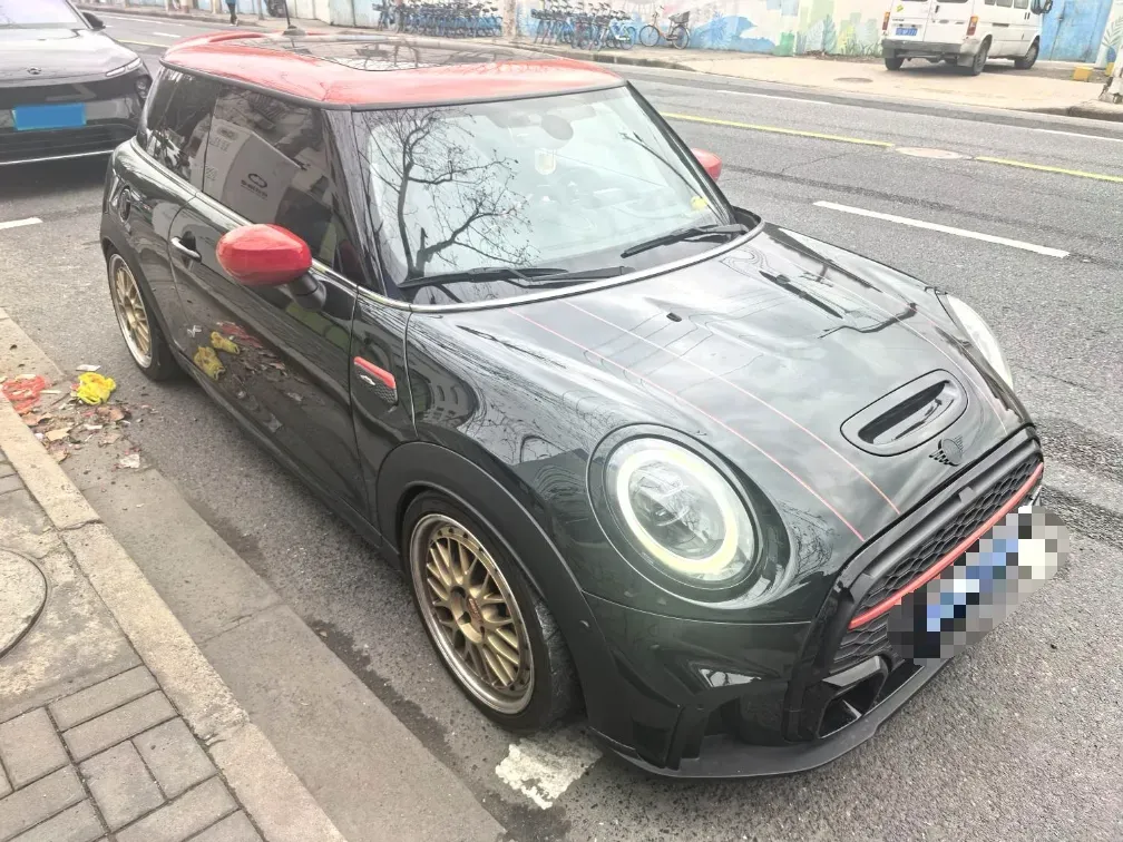 2023 MINI JCW 2.0T 231HP L4 8AT,autocango,china used car exporter,china ev exporter,chinese used car exporter,chinese used ev exporter