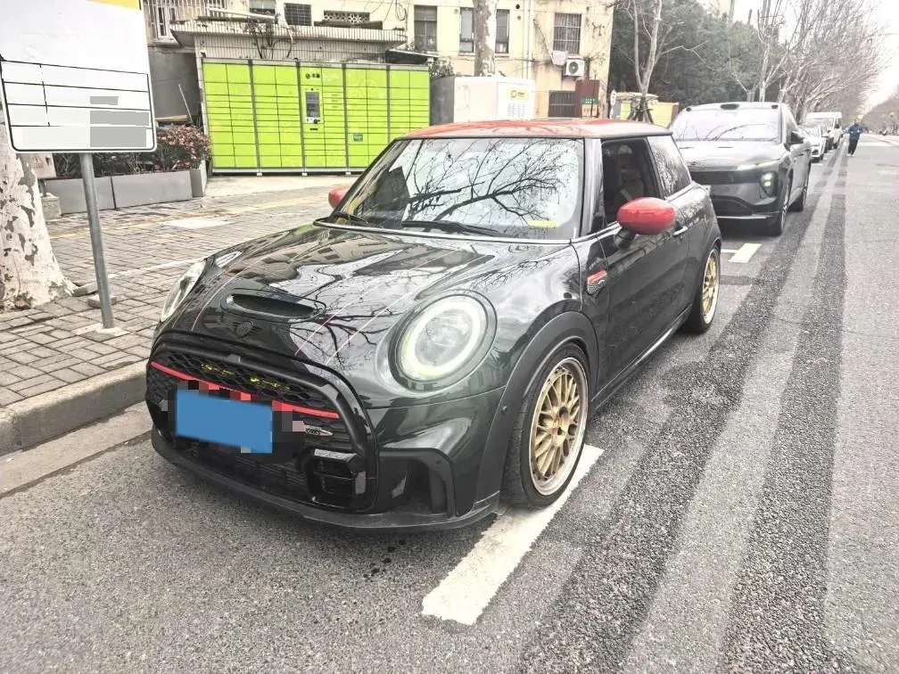 2023 MINI JCW 2.0T 231HP L4 8AT,autocango,china used car exporter,china ev exporter,chinese used car exporter,chinese used ev exporter