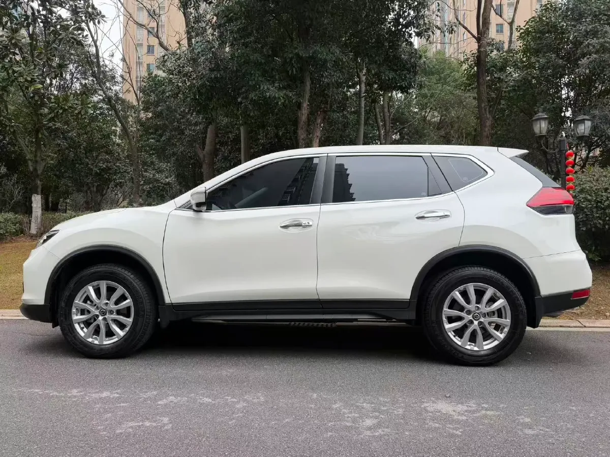 2023 Nissan X-Trail 2.0L 151HP L4 CVT,autocango,china used car exporter,china ev exporter,chinese used car exporter,chinese used ev exporter