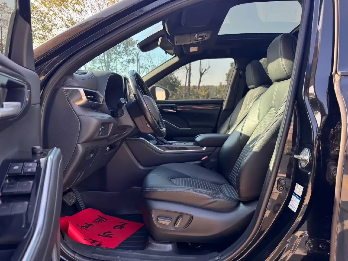 2023 Toyota Crown Kluger 2.5L 189HP L4 E-CVT Hybrid,autocango,china used car exporter,china ev exporter,chinese used car exporter,chinese used ev exporter