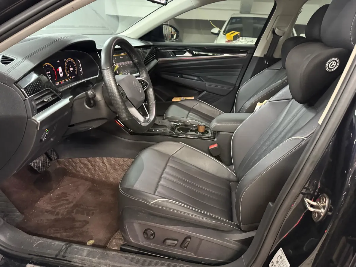 2023 Volkswagen Passat 2.0T 186HP L4 7DCT,autocango,china used car exporter,china ev exporter,chinese used car exporter,chinese used ev exporter