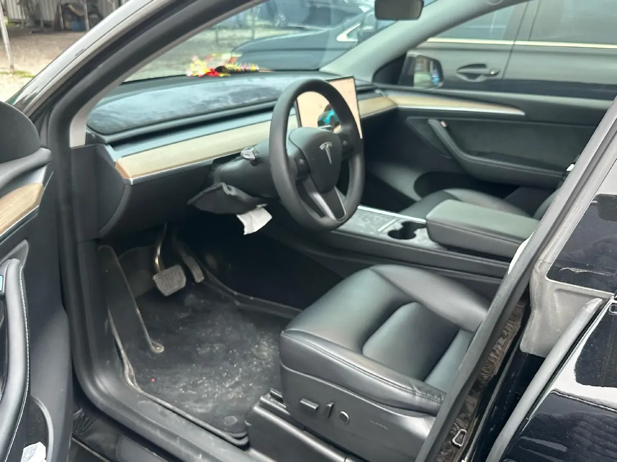 2022 Tesla Model Y BEV 60KWH,autocango,china used car exporter,china ev exporter,chinese used car exporter,chinese used ev exporter