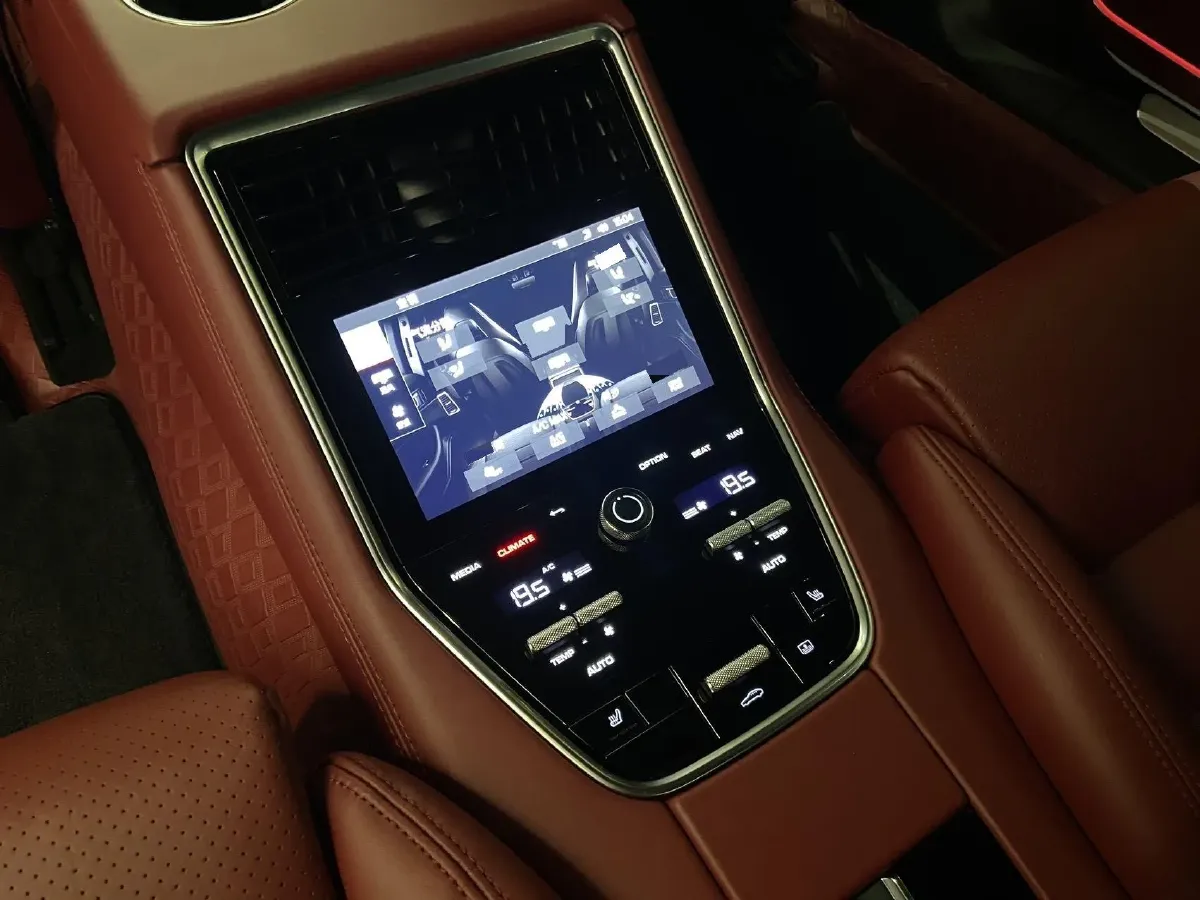 2021 Porsche Panamera 2.9T 330HP V6 8DCT,autocango,china used car exporter,china ev exporter,chinese used car exporter,chinese used ev exporter