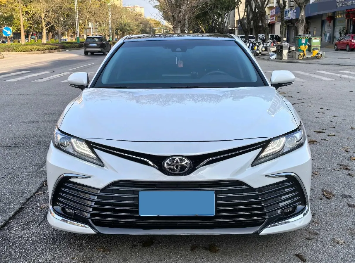 2021 Toyota Camry 2.5L 209HP L4 8AT,autocango,china used car exporter,china ev exporter,chinese used car exporter,chinese used ev exporter