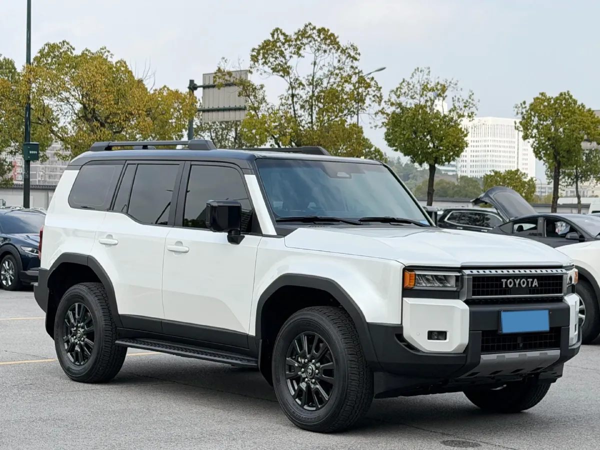 2024 Toyota Land Cruiser Prado 2.4T 282HP L4 8AT Hybrid,autocango,china used car exporter,china ev exporter,chinese used car exporter,chinese used ev exporter