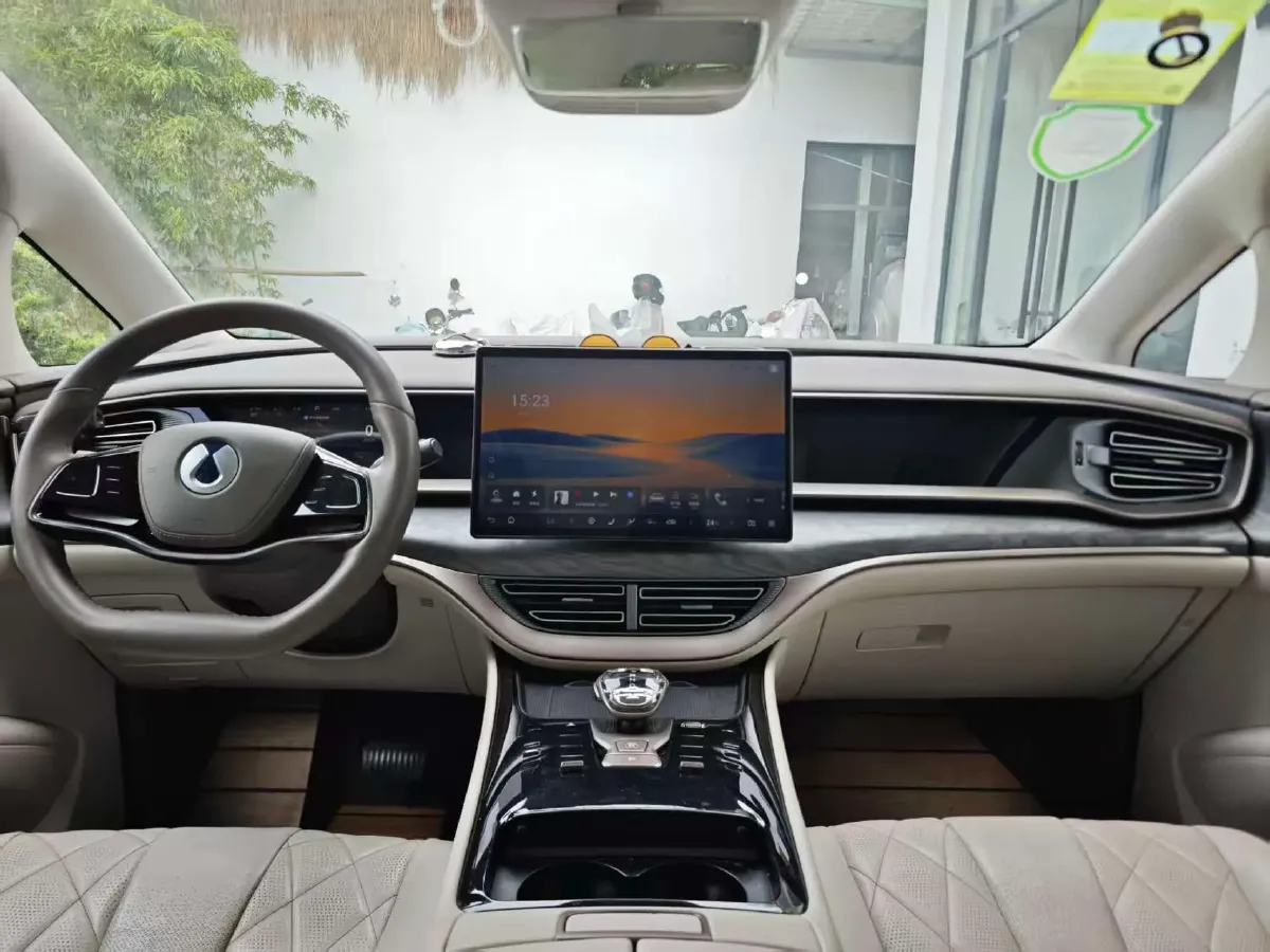 2022 HongQi HS7 3.0T 337HP V6 8AT,autocango,china used car exporter,china ev exporter,chinese used car exporter,chinese used ev exporter