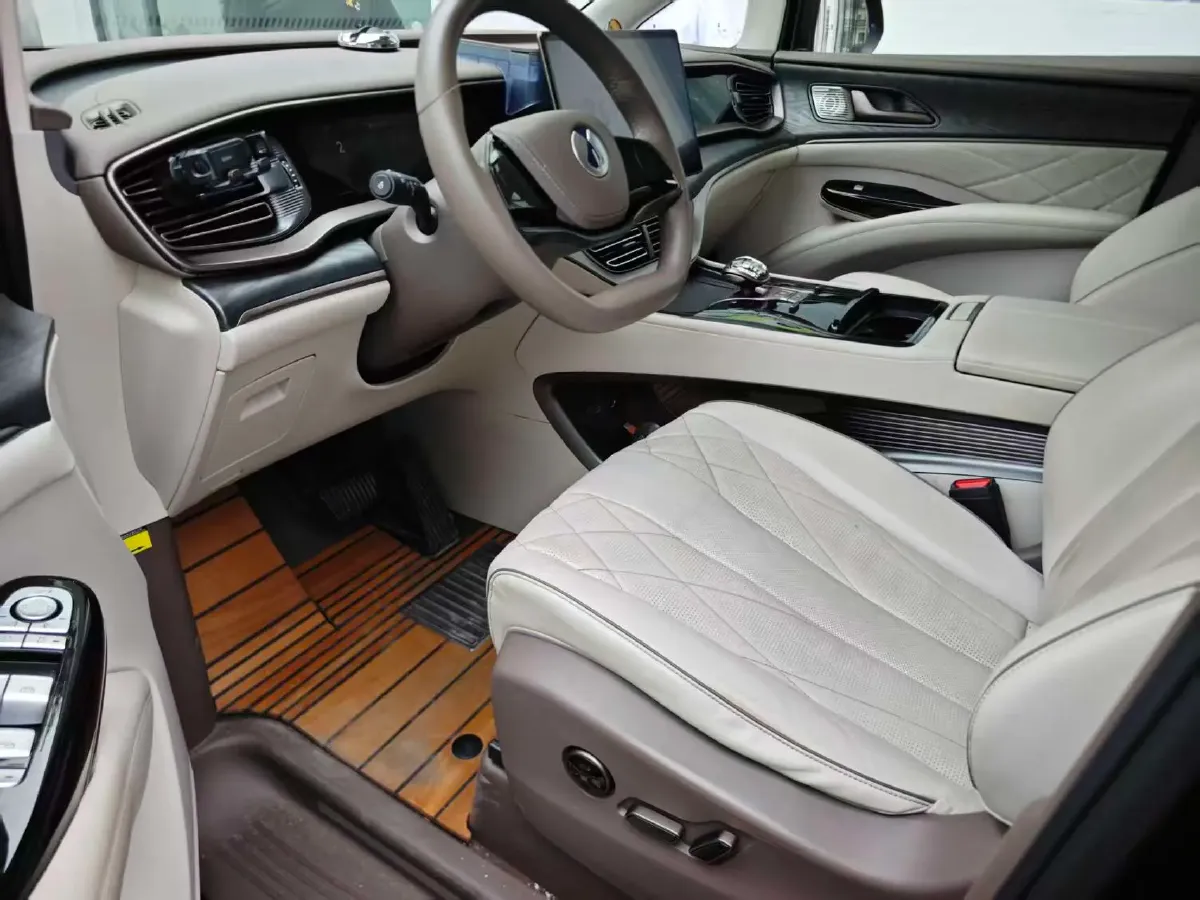 2022 HongQi HS7 3.0T 337HP V6 8AT,autocango,china used car exporter,china ev exporter,chinese used car exporter,chinese used ev exporter