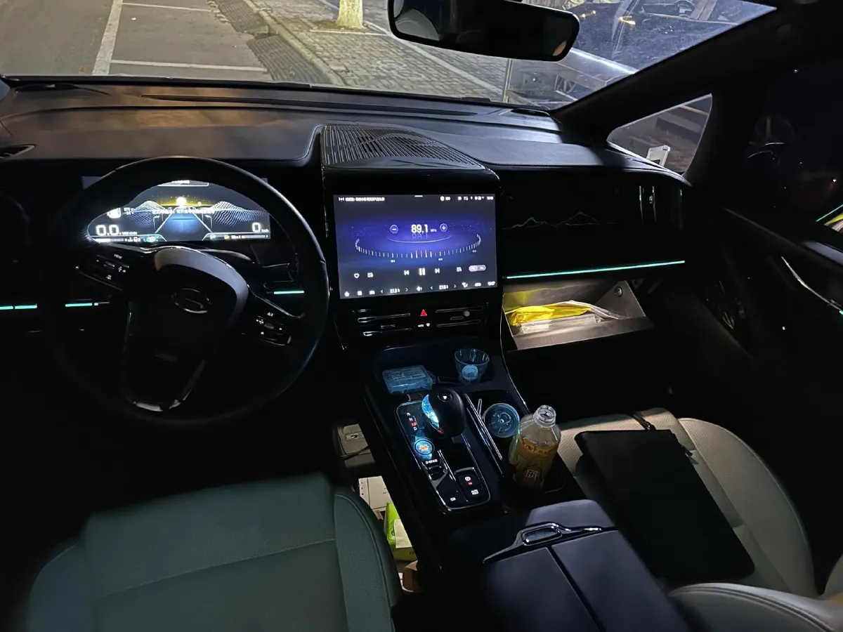 2023 GAC Trumpchi M8 2.0T 252HP L4 8AT,autocango,china used car exporter,china ev exporter,chinese used car exporter,chinese used ev exporter