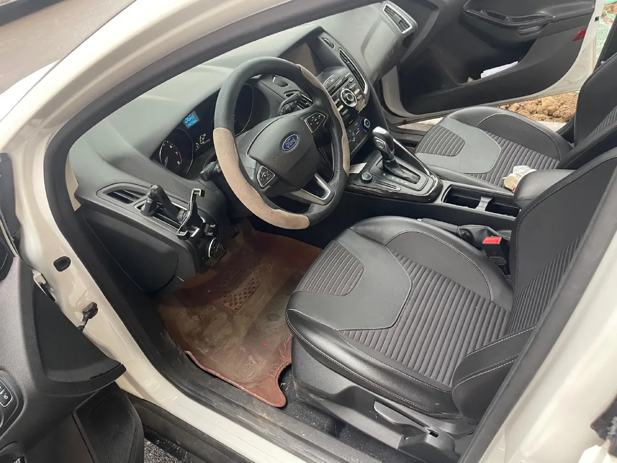 2018 Ford Focus 1.6L 125HP L4 6DCT,autocango,china used car exporter,china ev exporter,chinese used car exporter,chinese used ev exporter