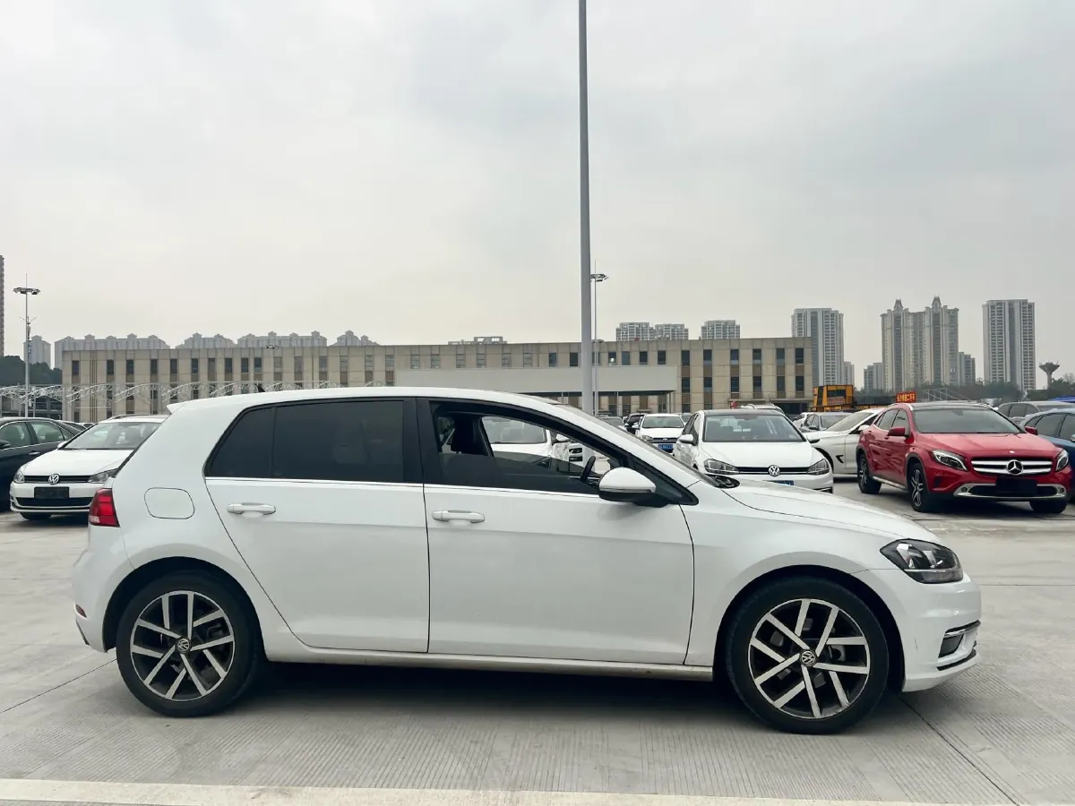 2020 Volkswagen Golf 1.4T 150HP L4 7DCT,autocango,china used car exporter,china ev exporter,chinese used car exporter,chinese used ev exporter