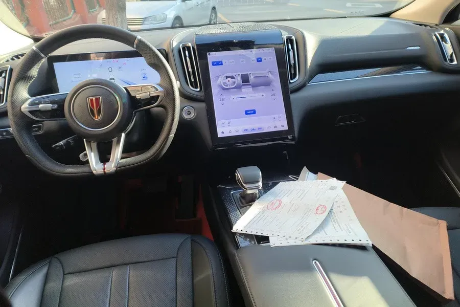 2024 HongQi HS3 1.5T 169HP L4 1DHT PHEV 18.4KWH,autocango,china used car exporter,china ev exporter,chinese used car exporter,chinese used ev exporter