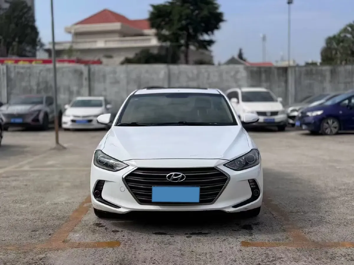 2020 Hyundai Elantra 1.5L 115HP L4 CVT,autocango,china used car exporter,china ev exporter,chinese used car exporter,chinese used ev exporter