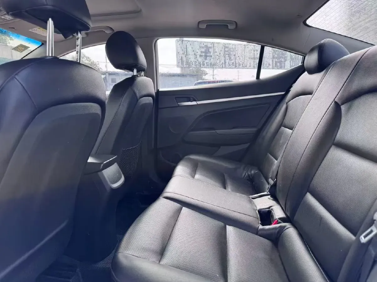2020 Hyundai Elantra 1.5L 115HP L4 CVT,autocango,china used car exporter,china ev exporter,chinese used car exporter,chinese used ev exporter