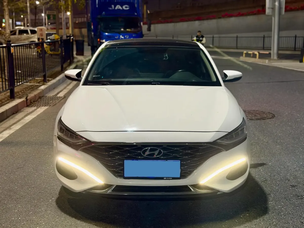 2019 Hyundai La Festa 1.6T 204HP L4 7DCT,autocango,china used car exporter,china ev exporter,chinese used car exporter,chinese used ev exporter