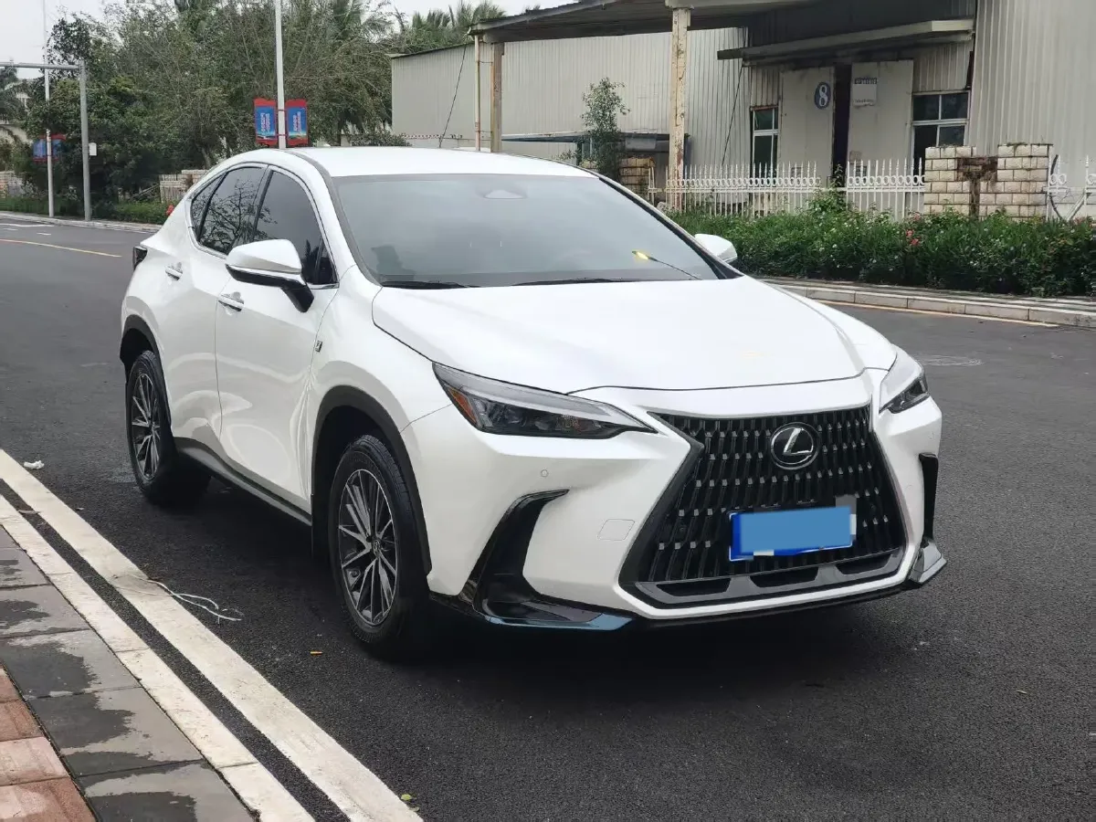 2022 Lexus NX 2.5L 205HP L4 8AT,autocango,china used car exporter,china ev exporter,chinese used car exporter,chinese used ev exporter