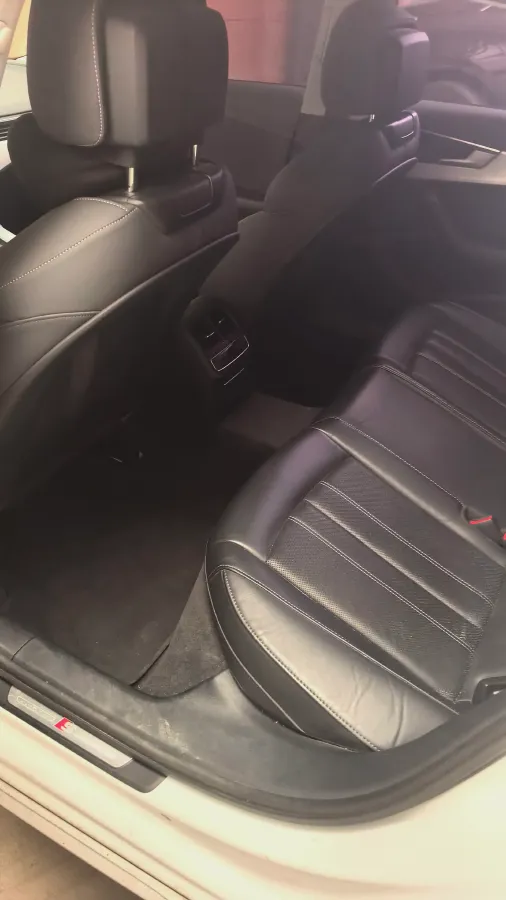 2020 Audi A4L 2.0T 190HP L4 7DCT,autocango,china used car exporter,china ev exporter,chinese used car exporter,chinese used ev exporter