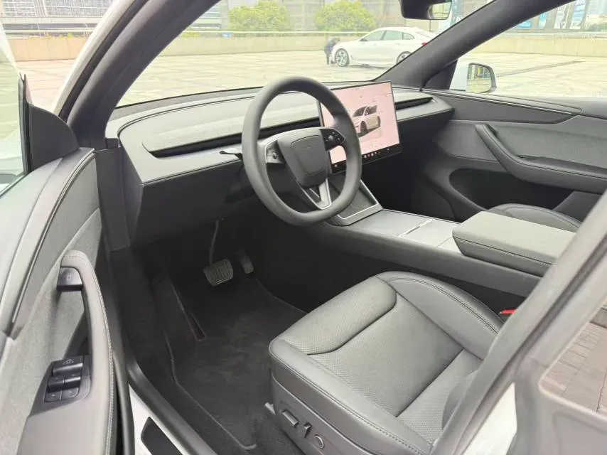 2026 Tesla Model Y BEV,autocango,china used car exporter,china ev exporter,chinese used car exporter,chinese used ev exporter