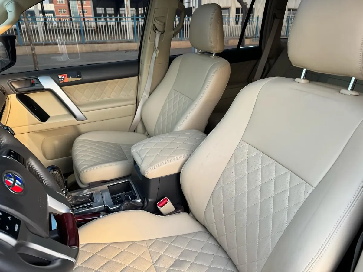 2015 Land Rover Range Rover Evoque 2.0T 241HP L4 9AT,autocango,china used car exporter,china ev exporter,chinese used car exporter,chinese used ev exporter