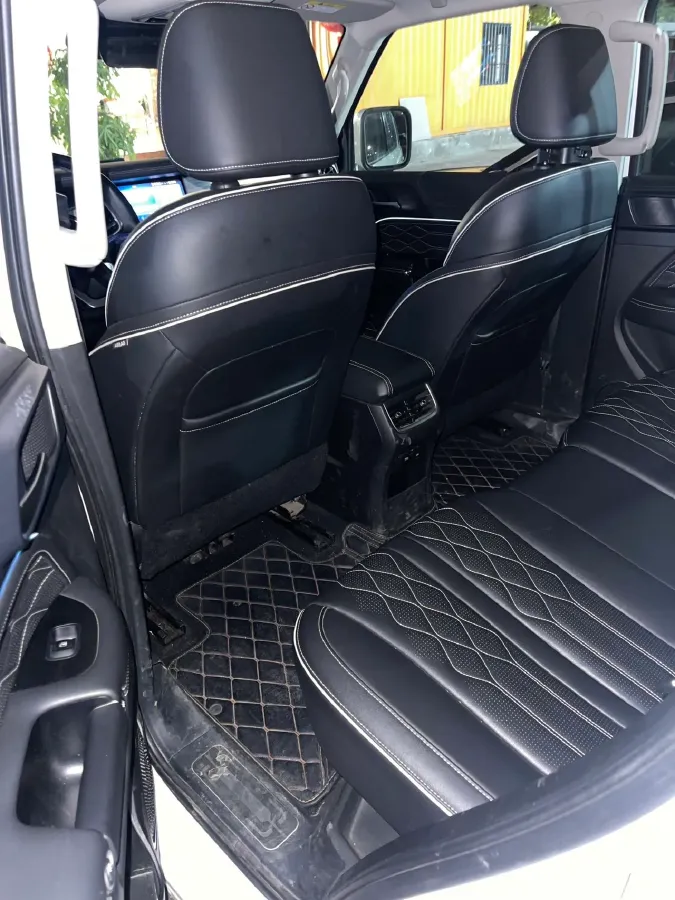 2023 Tank 300 2.0T 227HP L4 8AT,autocango,china used car exporter,china ev exporter,chinese used car exporter,chinese used ev exporter