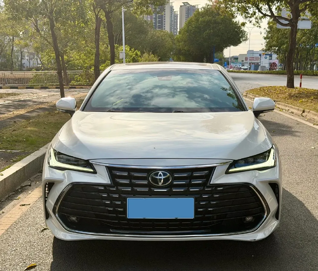2022 Toyota Avalon 2.0L 178HP L4 CVT,autocango,china used car exporter,china ev exporter,chinese used car exporter,chinese used ev exporter