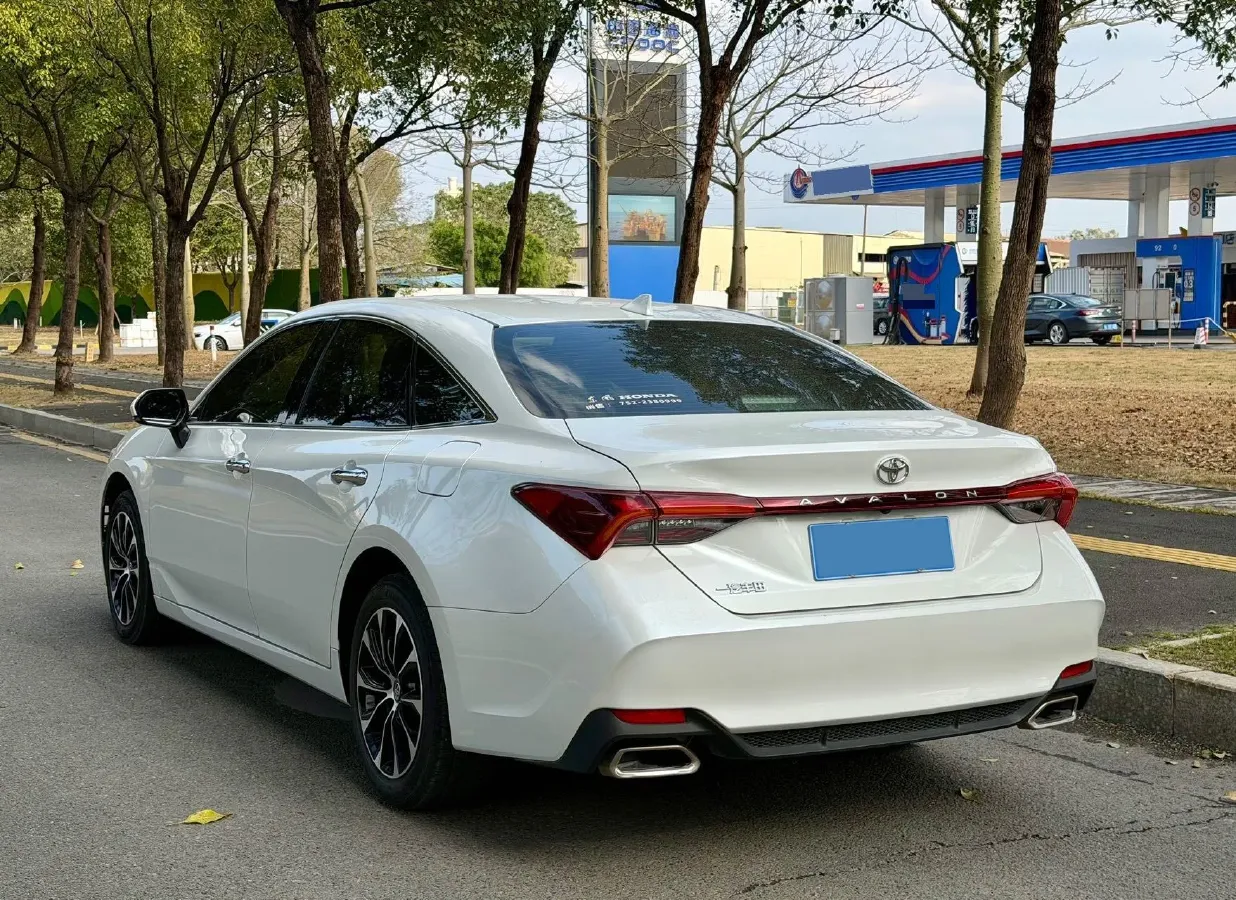 2022 Toyota Avalon 2.0L 178HP L4 CVT,autocango,china used car exporter,china ev exporter,chinese used car exporter,chinese used ev exporter
