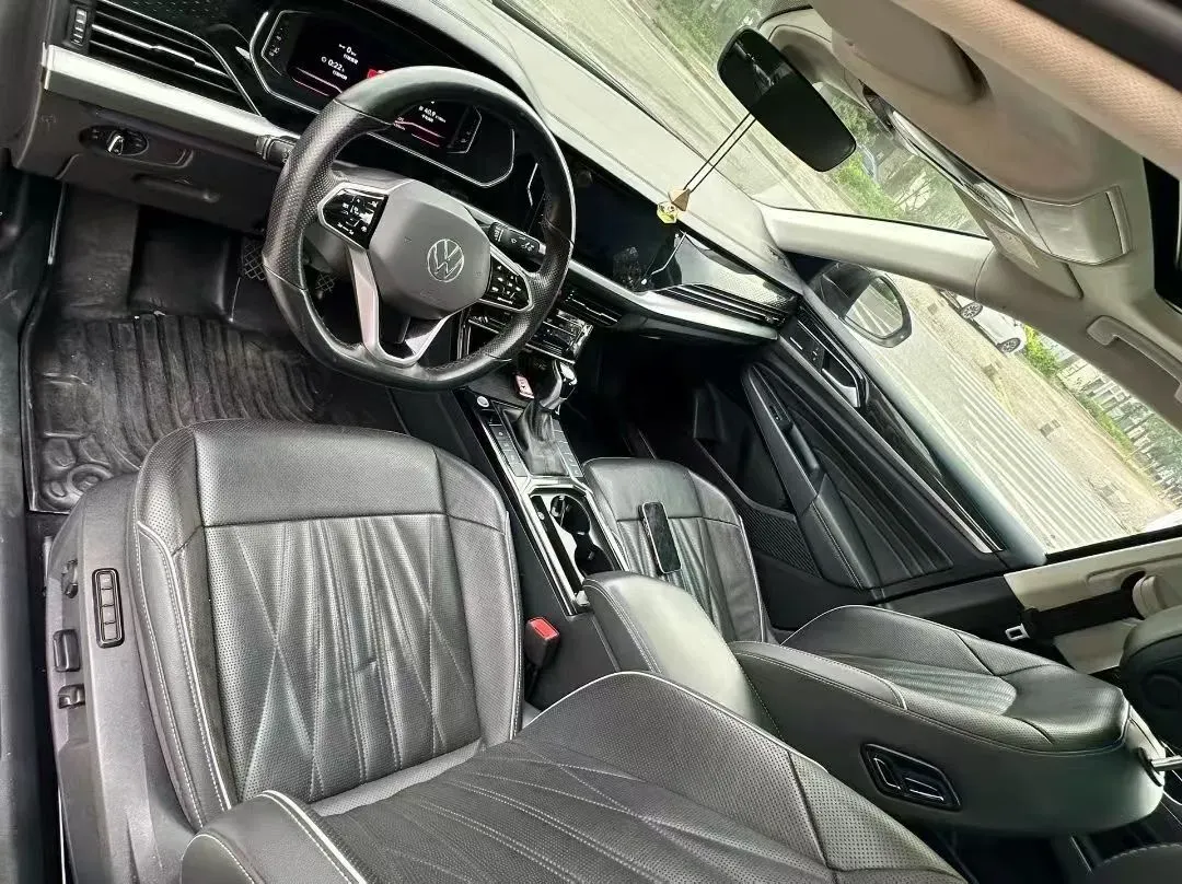 2023 Volkswagen Passat 2.0T 186HP L4 7DCT,autocango,china used car exporter,china ev exporter,chinese used car exporter,chinese used ev exporter