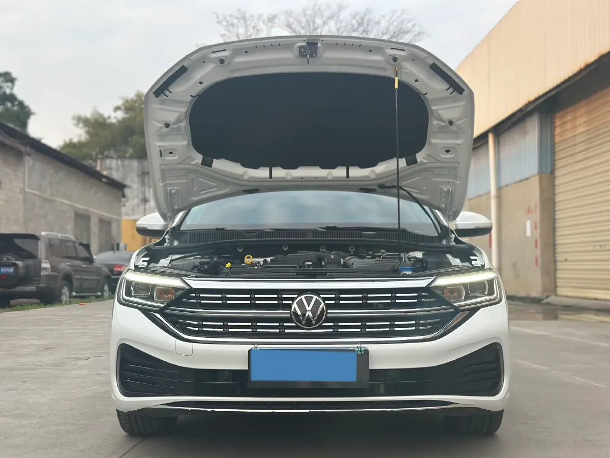 2024 Volkswagen Sagitar 1.5T 160HP L4 7DCT,autocango,china used car exporter,china ev exporter,chinese used car exporter,chinese used ev exporter