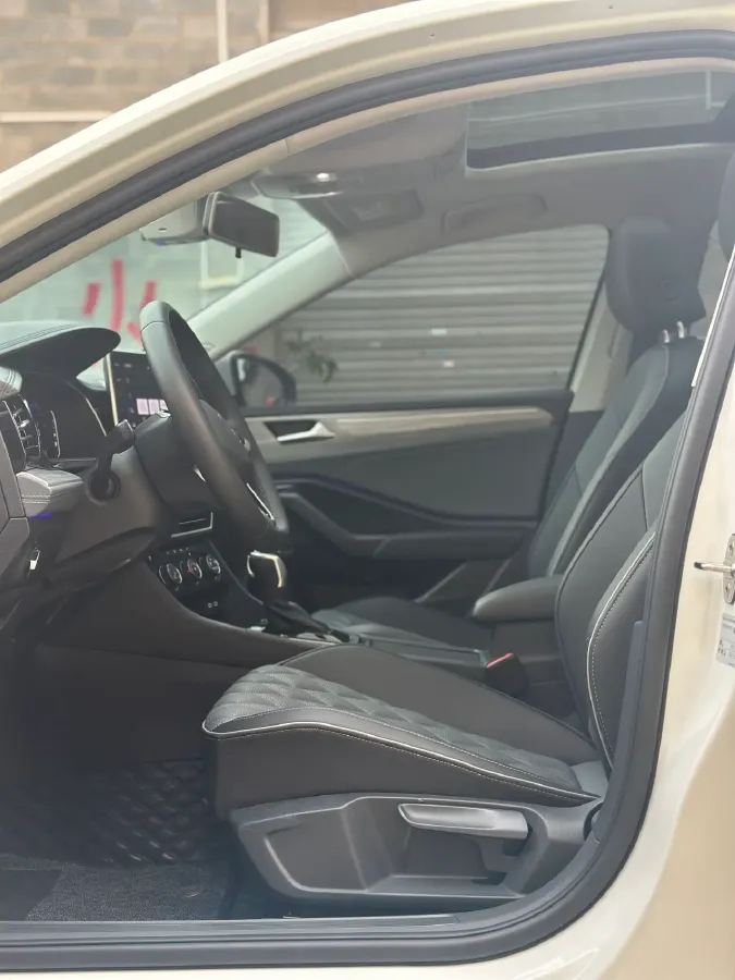 2024 Volkswagen Sagitar 1.5T 160HP L4 7DCT,autocango,china used car exporter,china ev exporter,chinese used car exporter,chinese used ev exporter