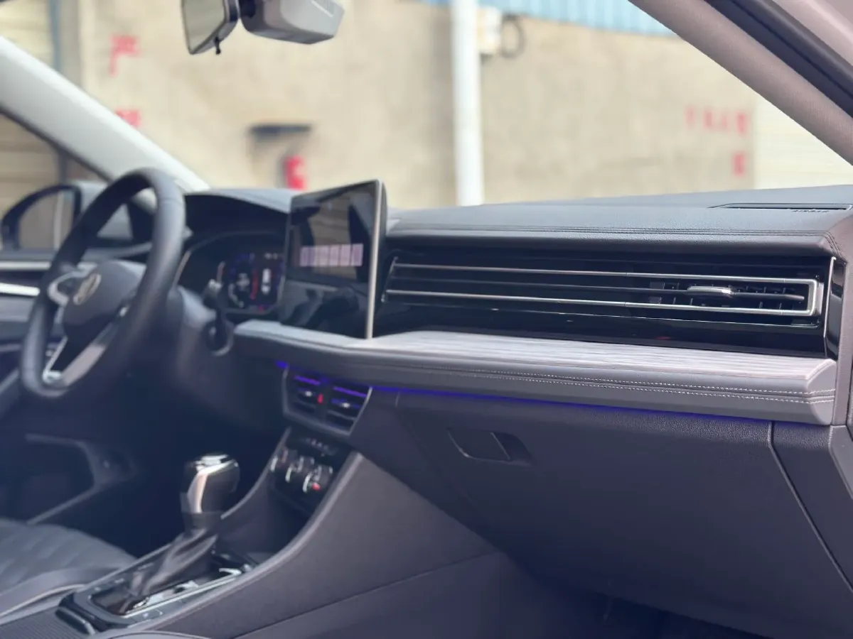 2024 Volkswagen Sagitar 1.5T 160HP L4 7DCT,autocango,china used car exporter,china ev exporter,chinese used car exporter,chinese used ev exporter