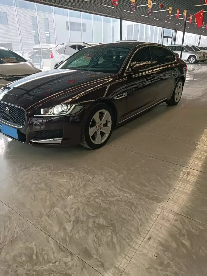 2020 Jaguar XFL 2.0T 200HP L4 8AT,autocango,china used car exporter,china ev exporter,chinese used car exporter,chinese used ev exporter