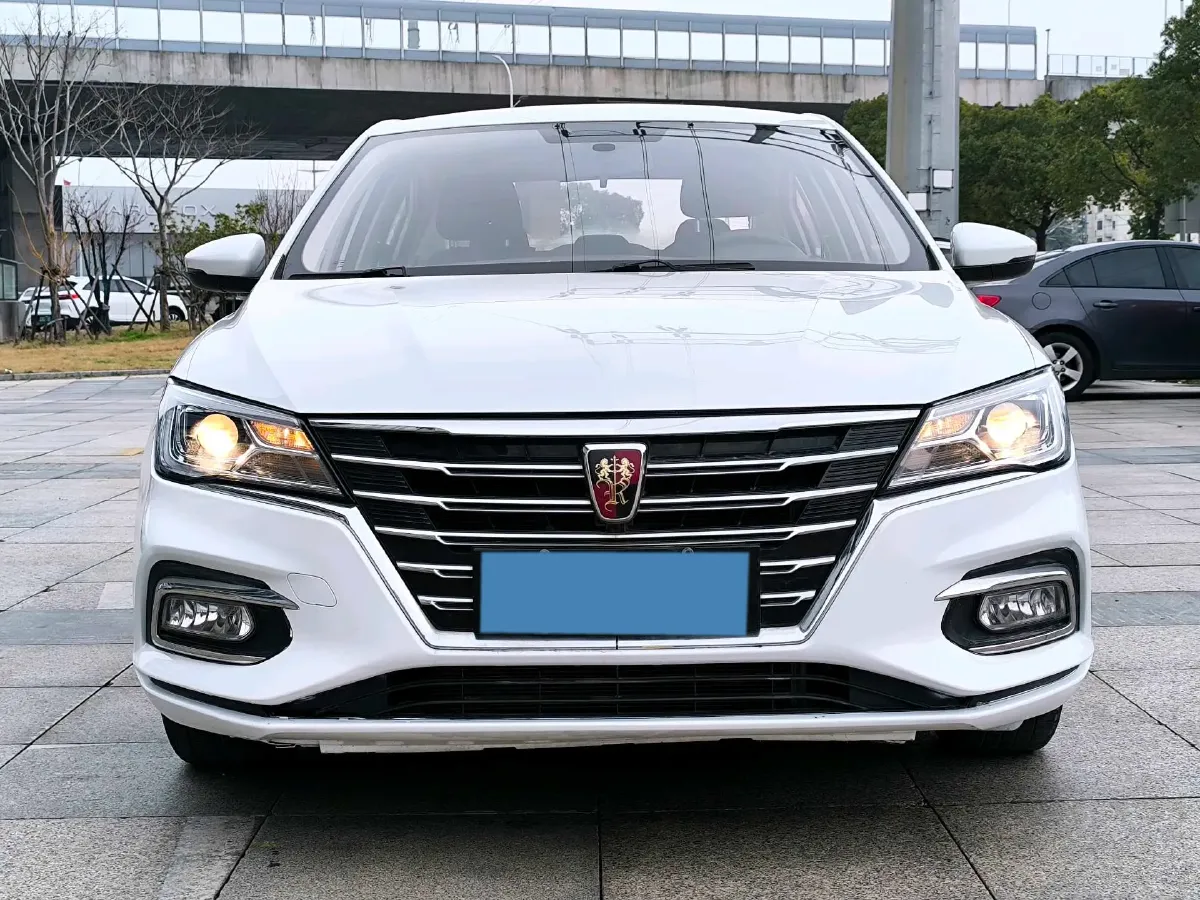 2019 Roewe i5 1.5L 120HP L4 5MT,autocango,china used car exporter,china ev exporter,chinese used car exporter,chinese used ev exporter
