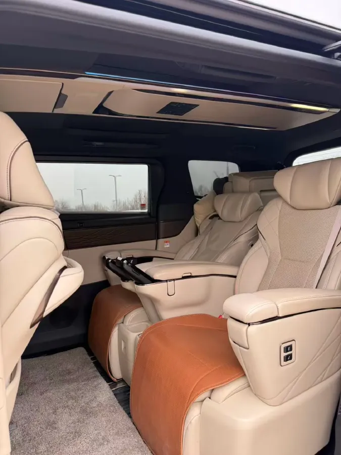 2024 Toyota Vellfire 2.5L 190HP L4 E-CVT Hybrid,autocango,china used car exporter,china ev exporter,chinese used car exporter,chinese used ev exporter