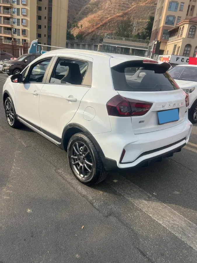 2022 Livan X3 PRO 1.5L 113HP L4 5MT,autocango,china used car exporter,china ev exporter,chinese used car exporter,chinese used ev exporter