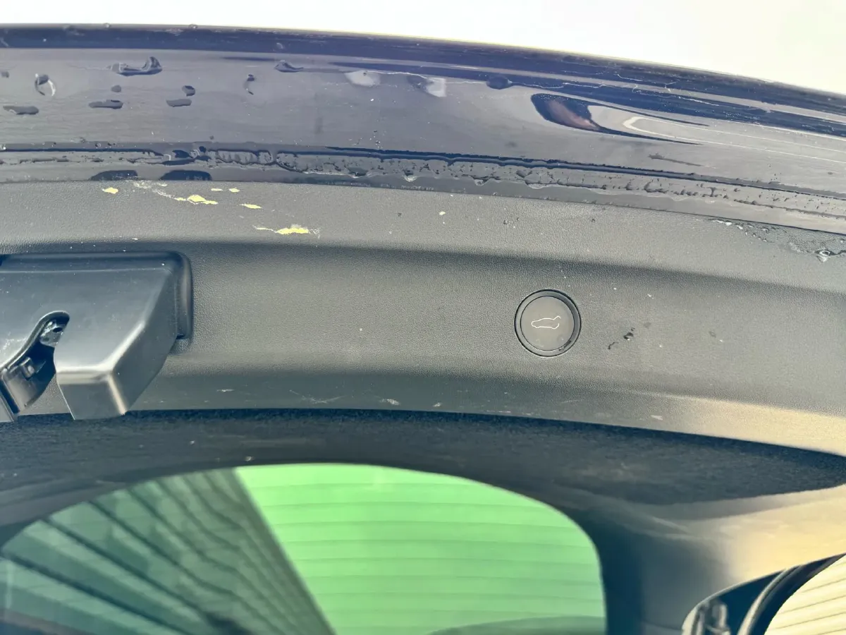 2022 Tesla Model Y BEV 60KWH,autocango,china used car exporter,china ev exporter,chinese used car exporter,chinese used ev exporter