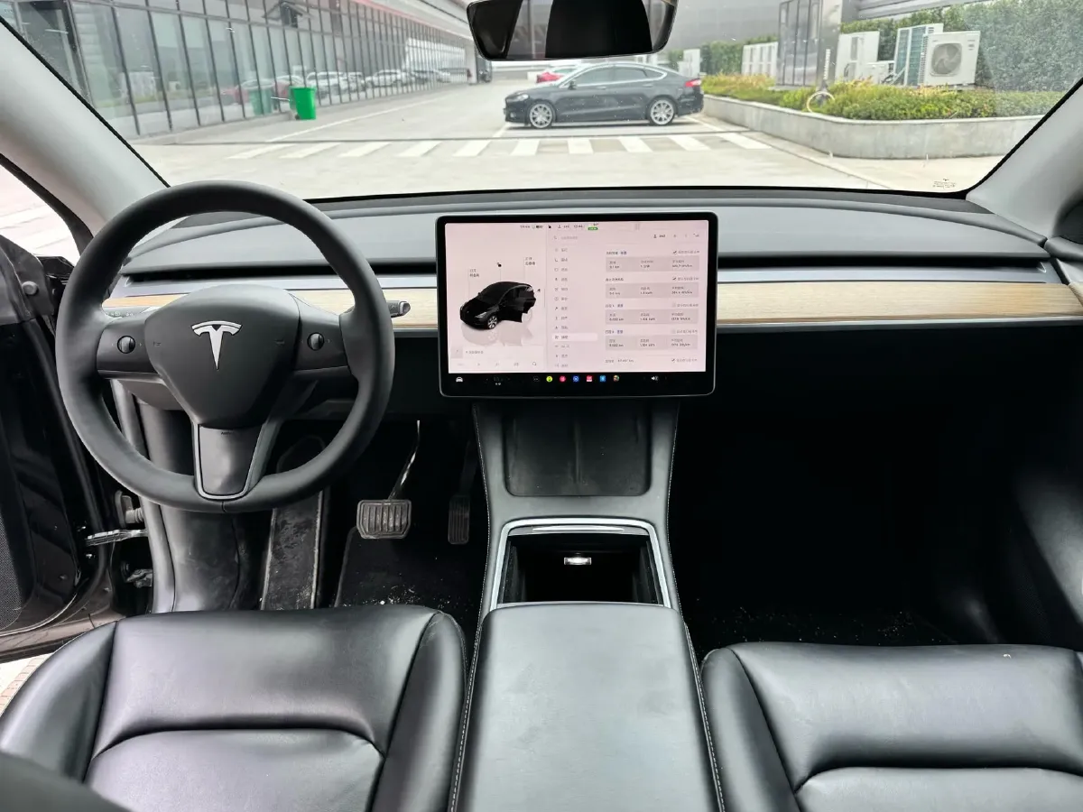 2022 Tesla Model Y BEV 60KWH,autocango,china used car exporter,china ev exporter,chinese used car exporter,chinese used ev exporter