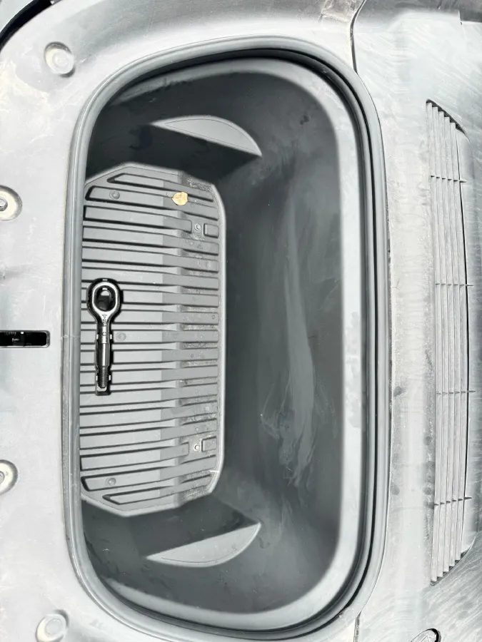 2022 Tesla Model Y BEV 60KWH,autocango,china used car exporter,china ev exporter,chinese used car exporter,chinese used ev exporter