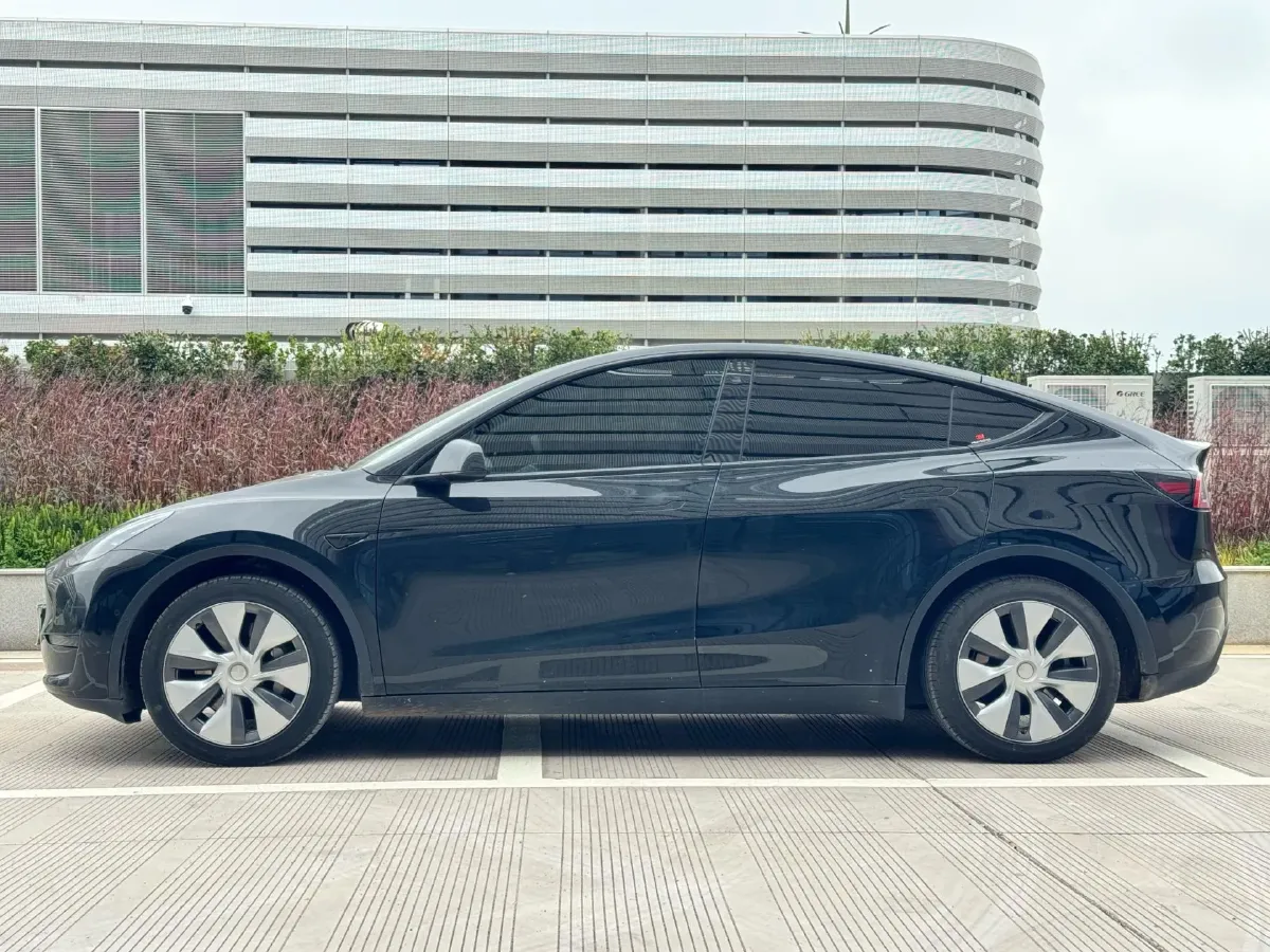 2022 Tesla Model Y BEV 60KWH,autocango,china used car exporter,china ev exporter,chinese used car exporter,chinese used ev exporter