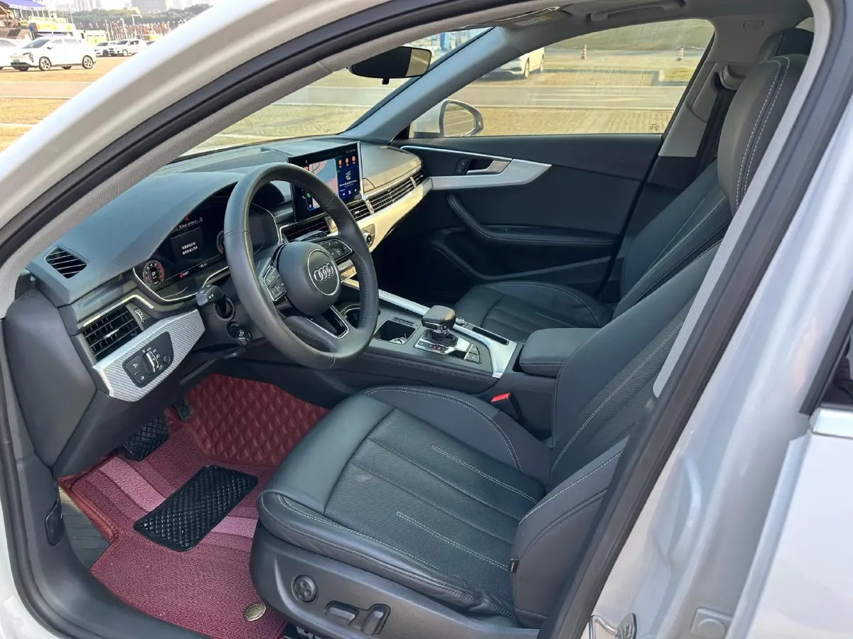 2020 Audi A4L 2.0T 190HP L4 7DCT,autocango,china used car exporter,china ev exporter,chinese used car exporter,chinese used ev exporter