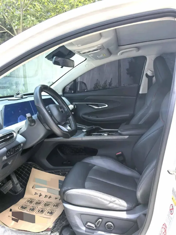 2021 ChangAn UNI-T 1.5T 180HP L4 7DCT,autocango,china used car exporter,china ev exporter,chinese used car exporter,chinese used ev exporter