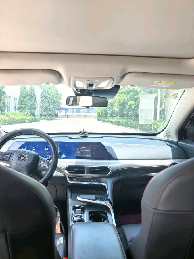 2021 ChangAn UNI-T 1.5T 180HP L4 7DCT,autocango,china used car exporter,china ev exporter,chinese used car exporter,chinese used ev exporter