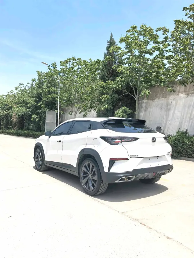 2021 ChangAn UNI-T 1.5T 180HP L4 7DCT,autocango,china used car exporter,china ev exporter,chinese used car exporter,chinese used ev exporter