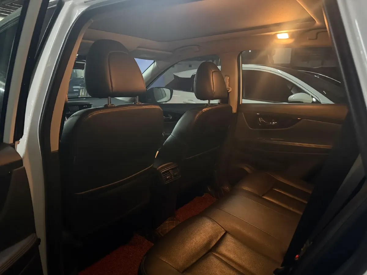 2020 Nissan X-Trail 2.0L 154HP L4 CVT,autocango,china used car exporter,china ev exporter,chinese used car exporter,chinese used ev exporter