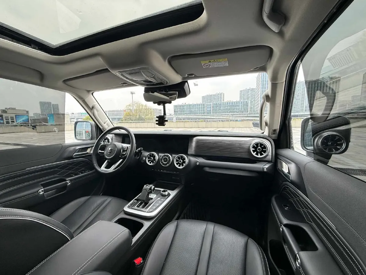 2024 Tank 300 2.0T 227HP L4 8AT,autocango,china used car exporter,china ev exporter,chinese used car exporter,chinese used ev exporter