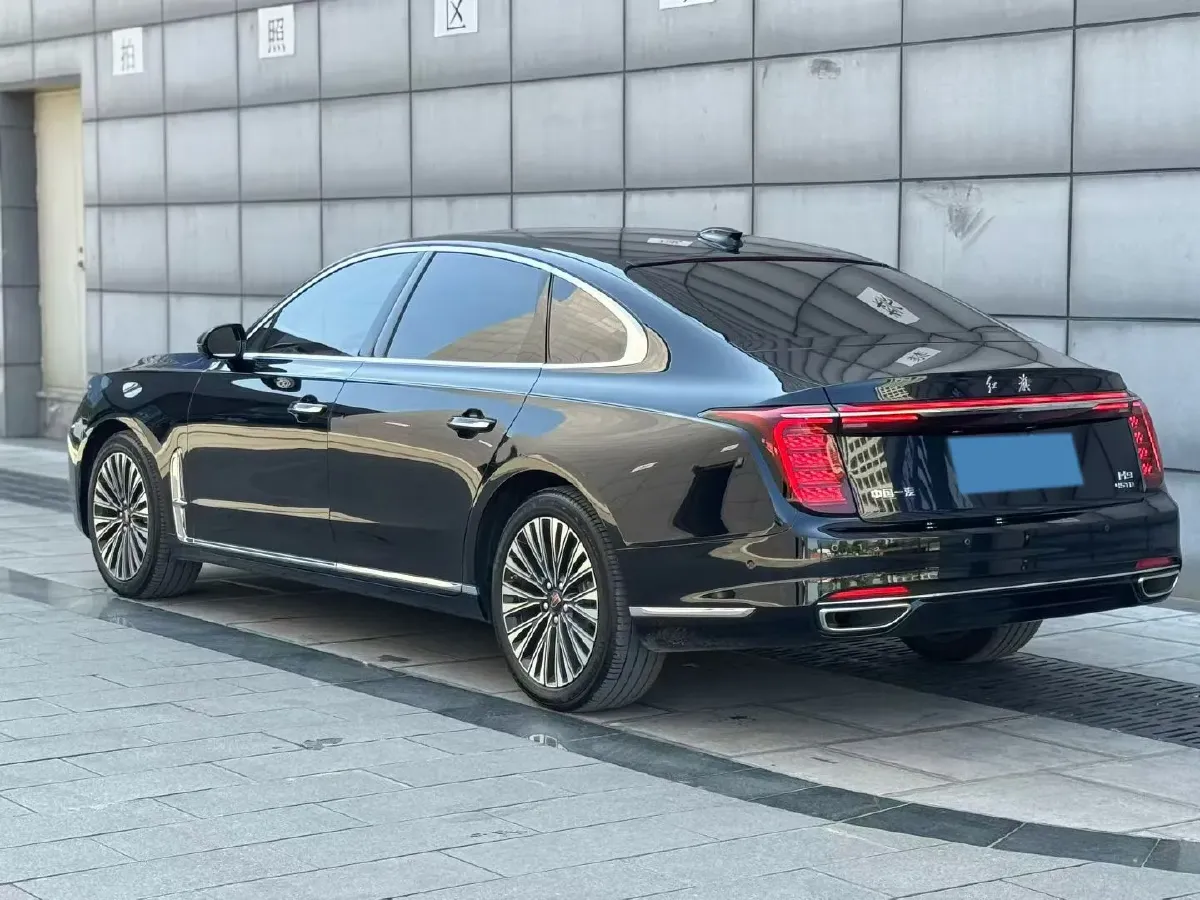 2024 HongQi H9 2.0T 252HP L4 7DCT,autocango,china used car exporter,china ev exporter,chinese used car exporter,chinese used ev exporter