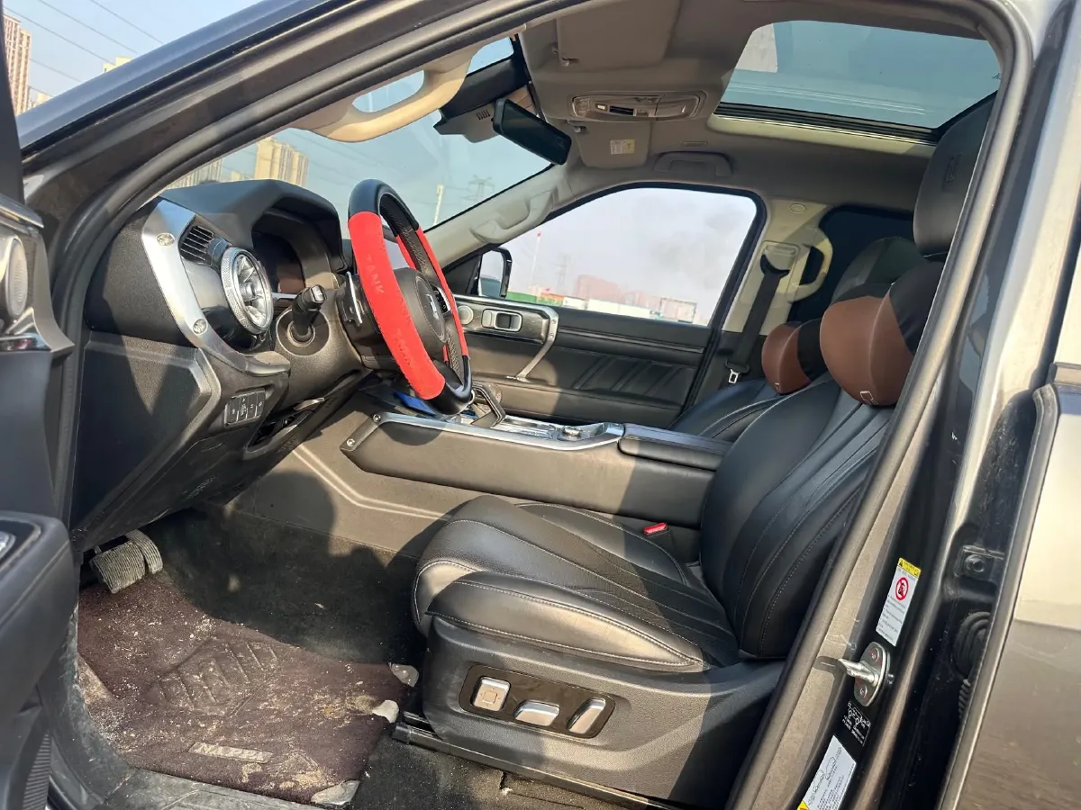 2024 Tank 400 2.0T 252HP L4 9AT PHEV 36.7/37.1KWH,autocango,china used car exporter,china ev exporter,chinese used car exporter,chinese used ev exporter