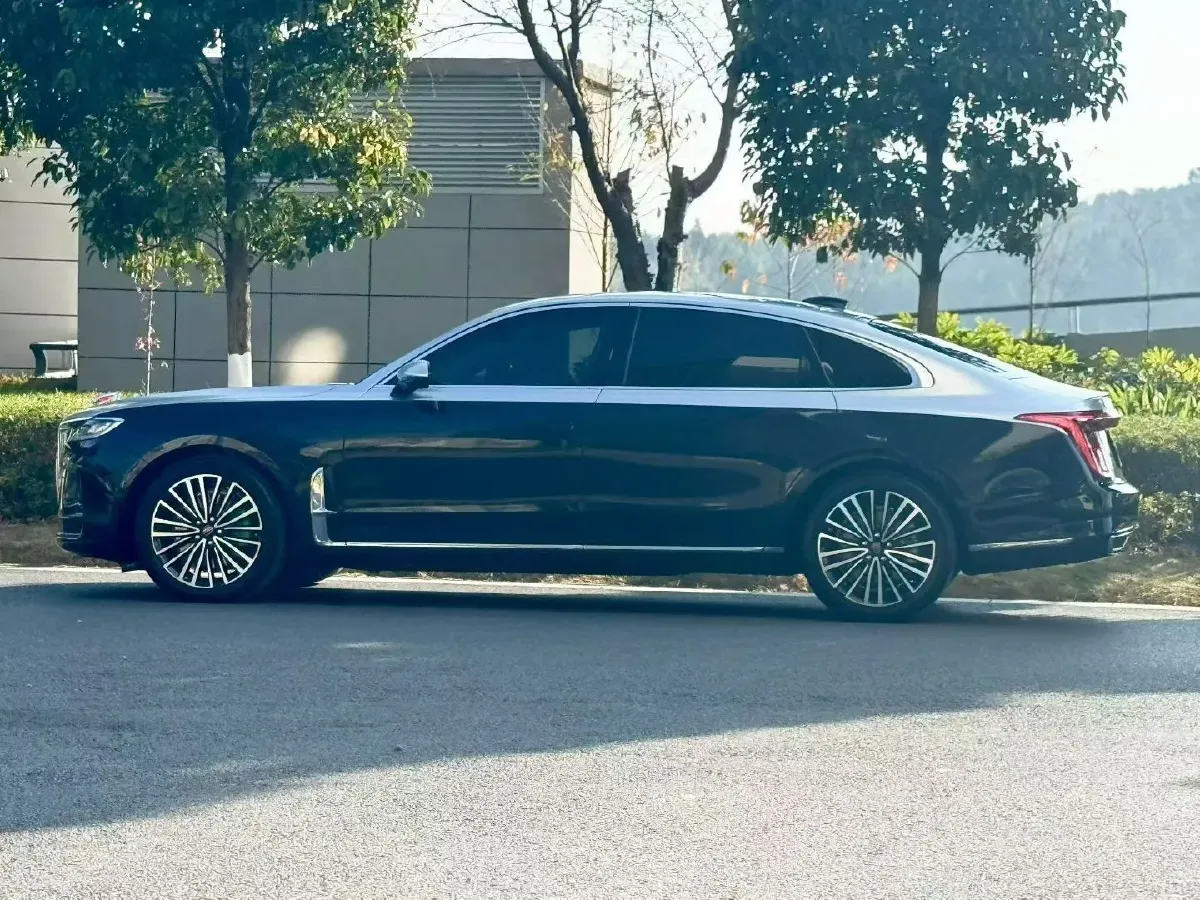 2020 HongQi H9 2.0T 252HP L4 7DCT,autocango,china used car exporter,china ev exporter,chinese used car exporter,chinese used ev exporter